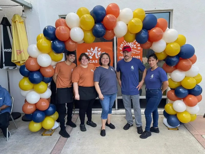 Amigas Cafe grand opening team